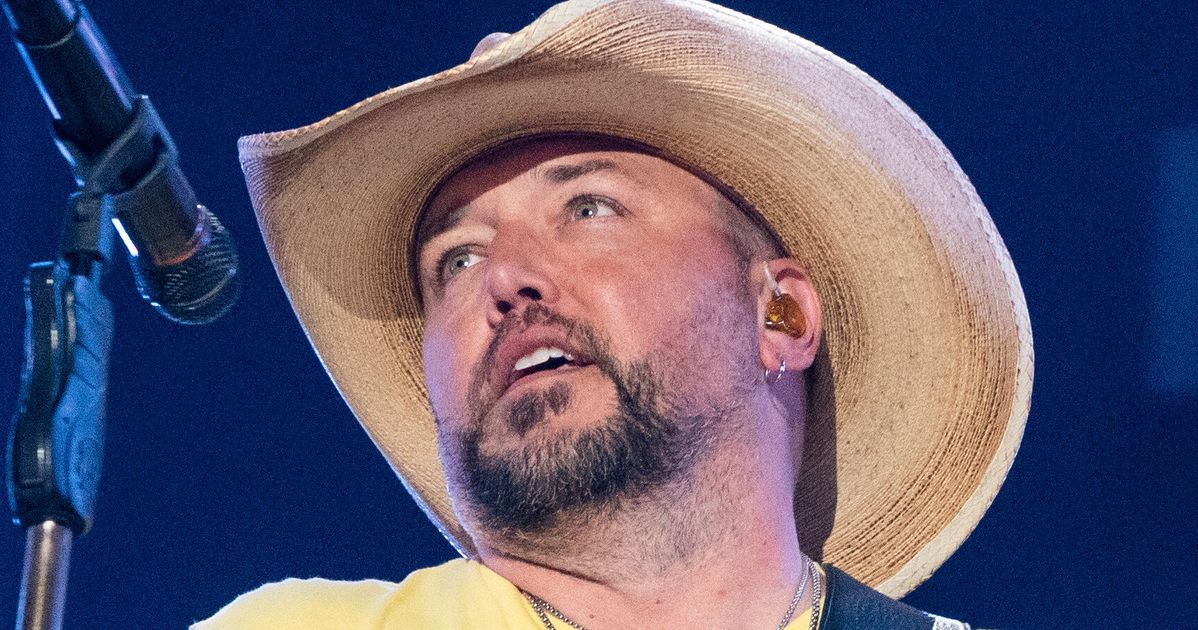 Jason Aldean Denies Accusations He Wrote A 'Pro-Lynching Song'