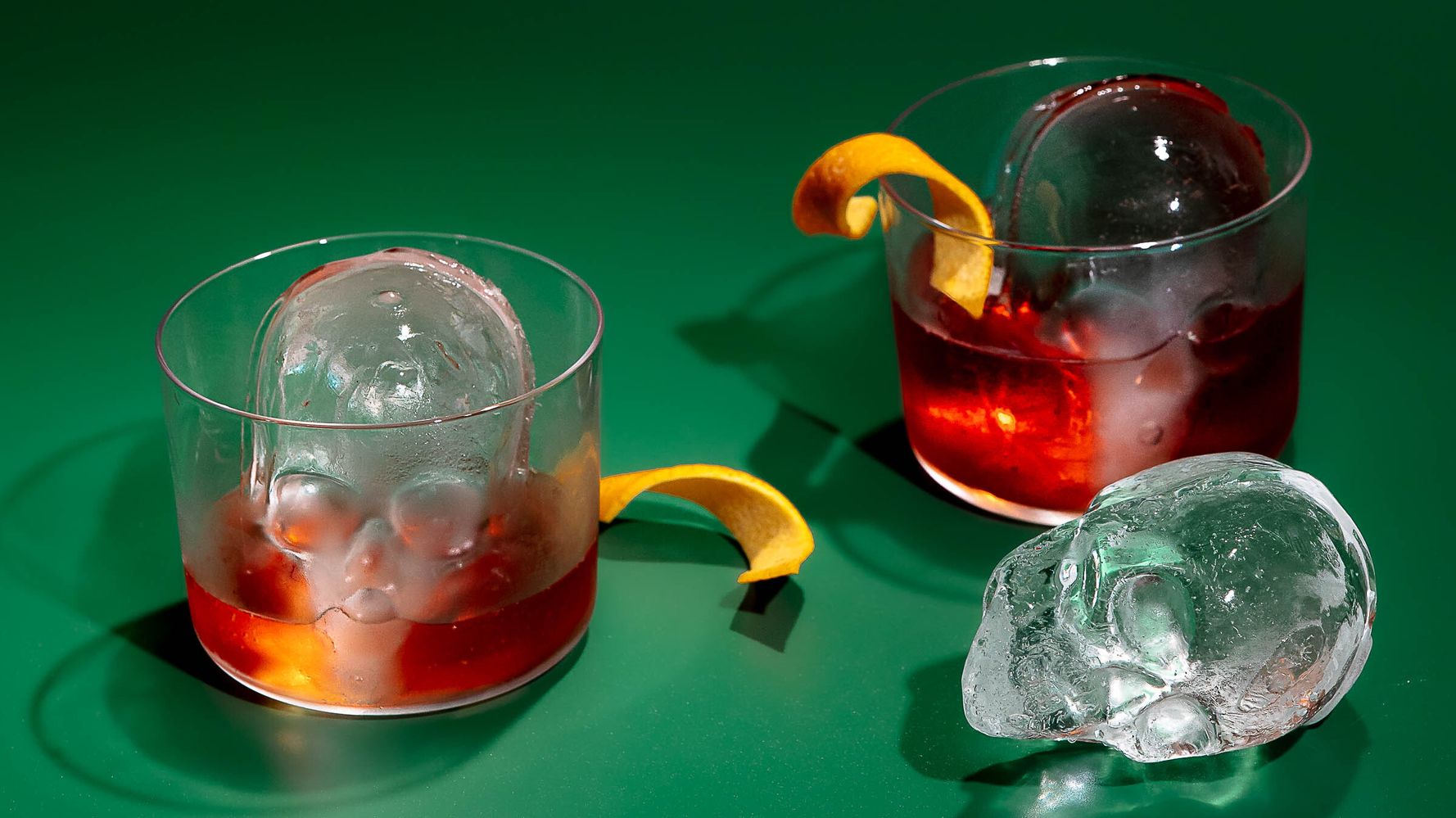 Cocktails Made With Clear Ice Balls, A Guide for Spirits On Ice