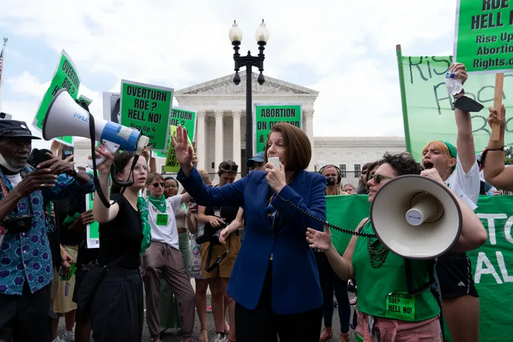 Cortez Masto Proposes Federal Aid For Overwhelmed Abortion Navigation Services (huffpost.com)