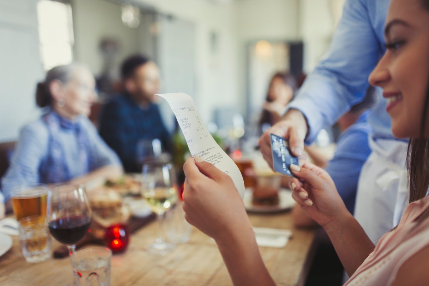 Does It Matter If You Sign The Customer Copy Of The Receipt At A ...