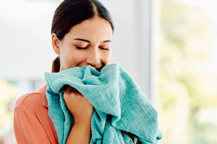 Using fragrance-free laundry detergent can help with skin irritation. 