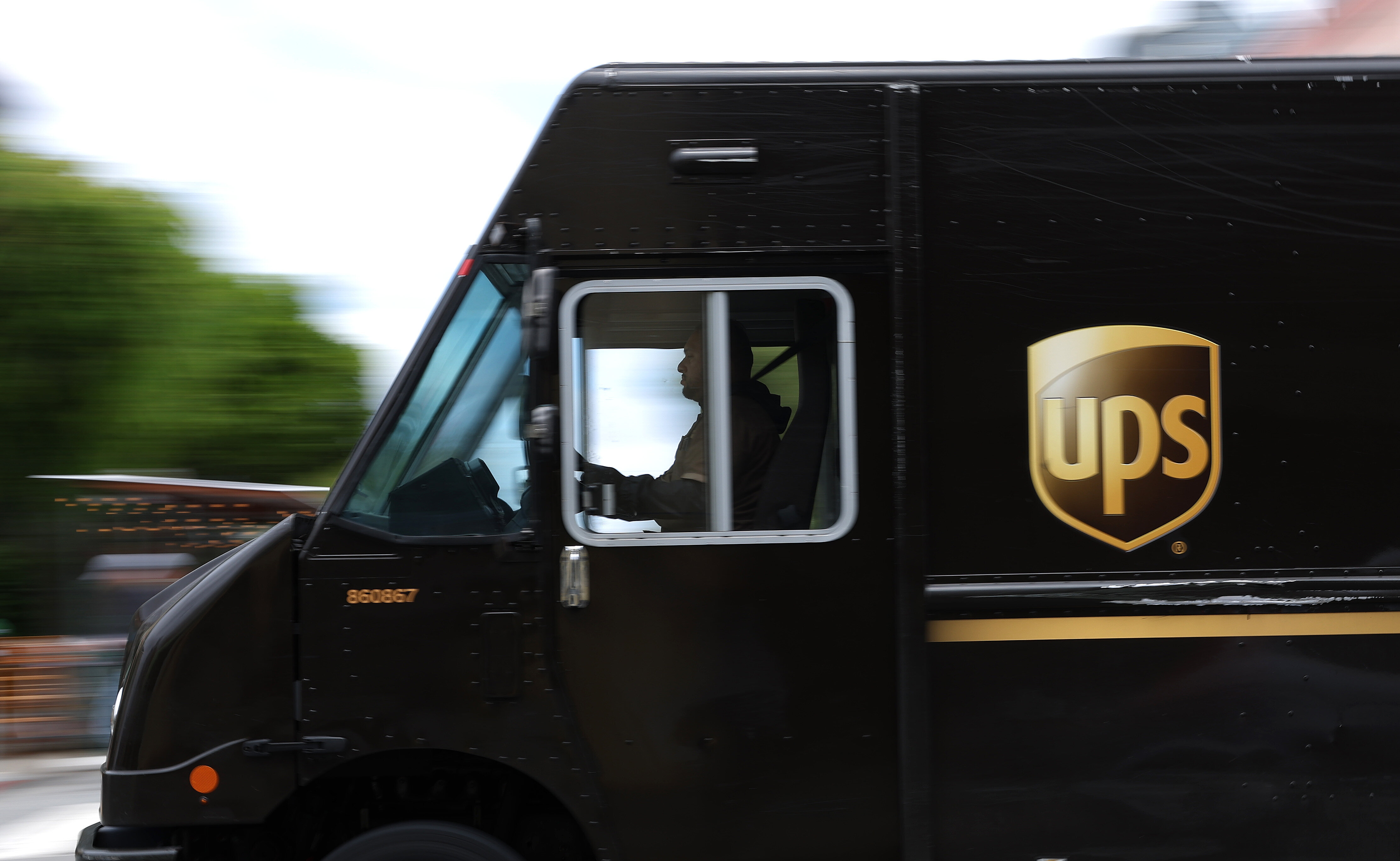 Teamsters, UPS Reach Tentative Deal To Avoid Strike | HuffPost Impact