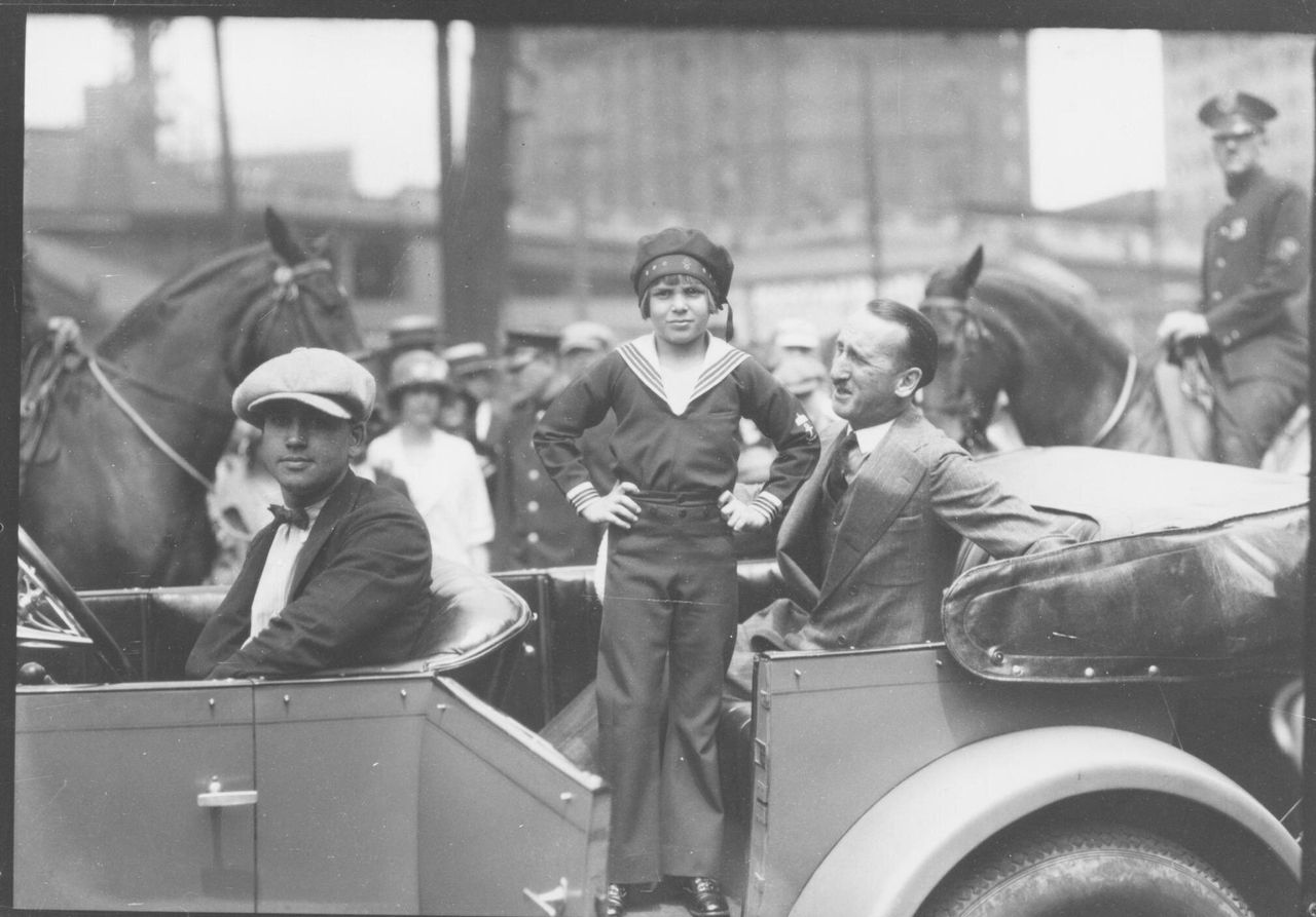 12 Αυγούστου 1924: Ο Jackie Coogan στο Cleveland, μέρος της περιοδείας του για την συγκέντρωση χρημάτων για τα Παιδιά της Near East Relief Organization.)