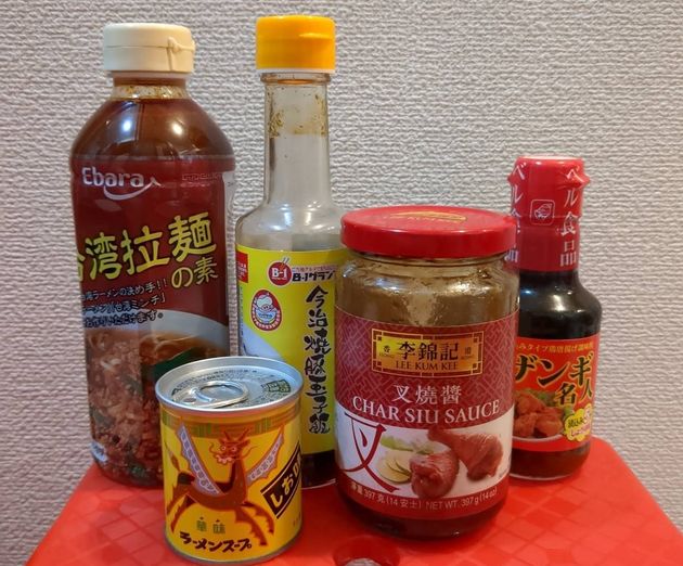 地元愛媛の伊藤本舗「今治焼豚玉子飯のタレ」やエバラ「台湾拉麺の素」、北海道のベル食品「ザンギ名人」など