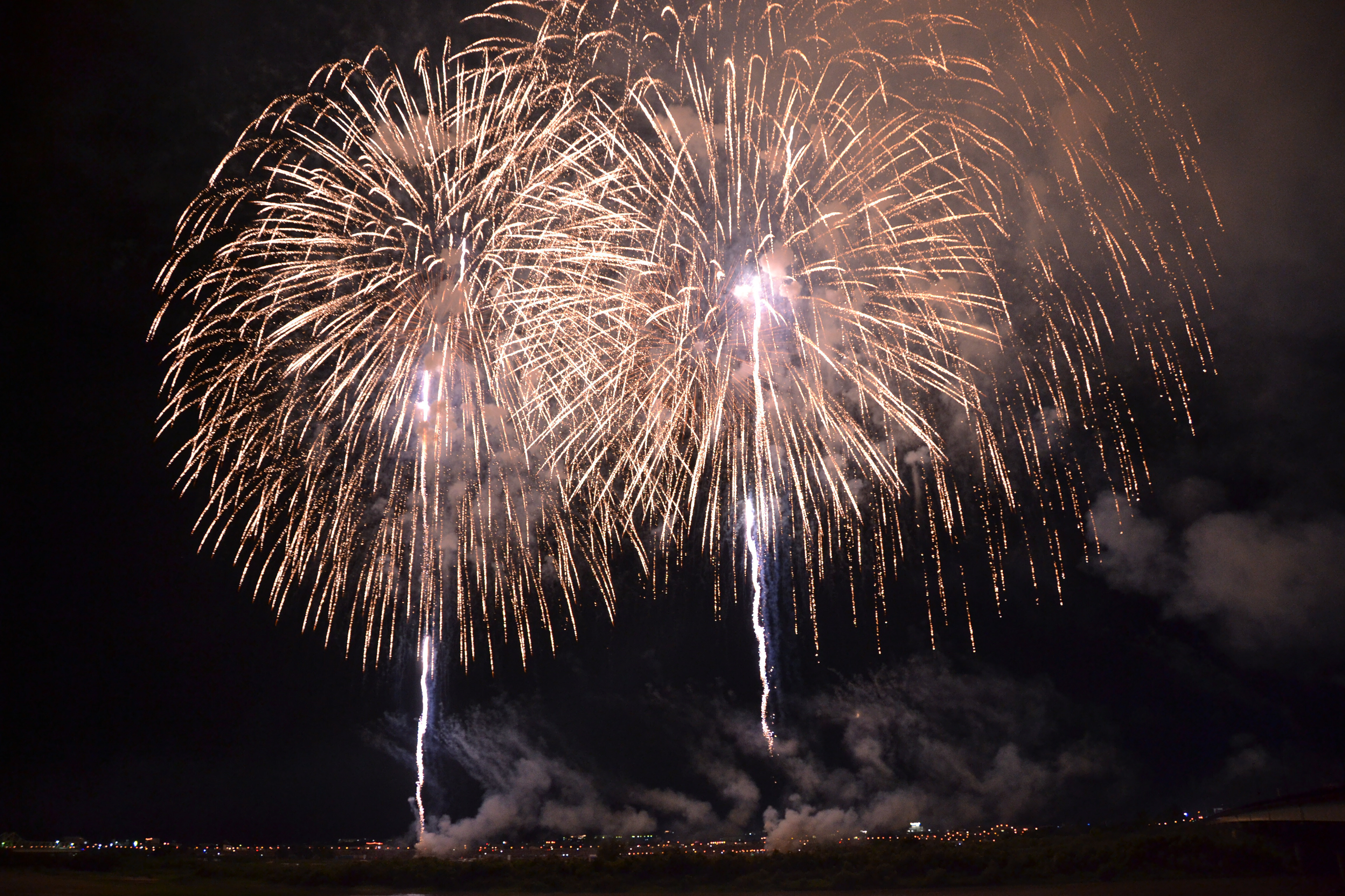 長岡花火大会2023、視聴方法は？テレビやネットでライブ配信あり【開催日時ほか情報一覧】 | ハフポスト アートとカルチャー