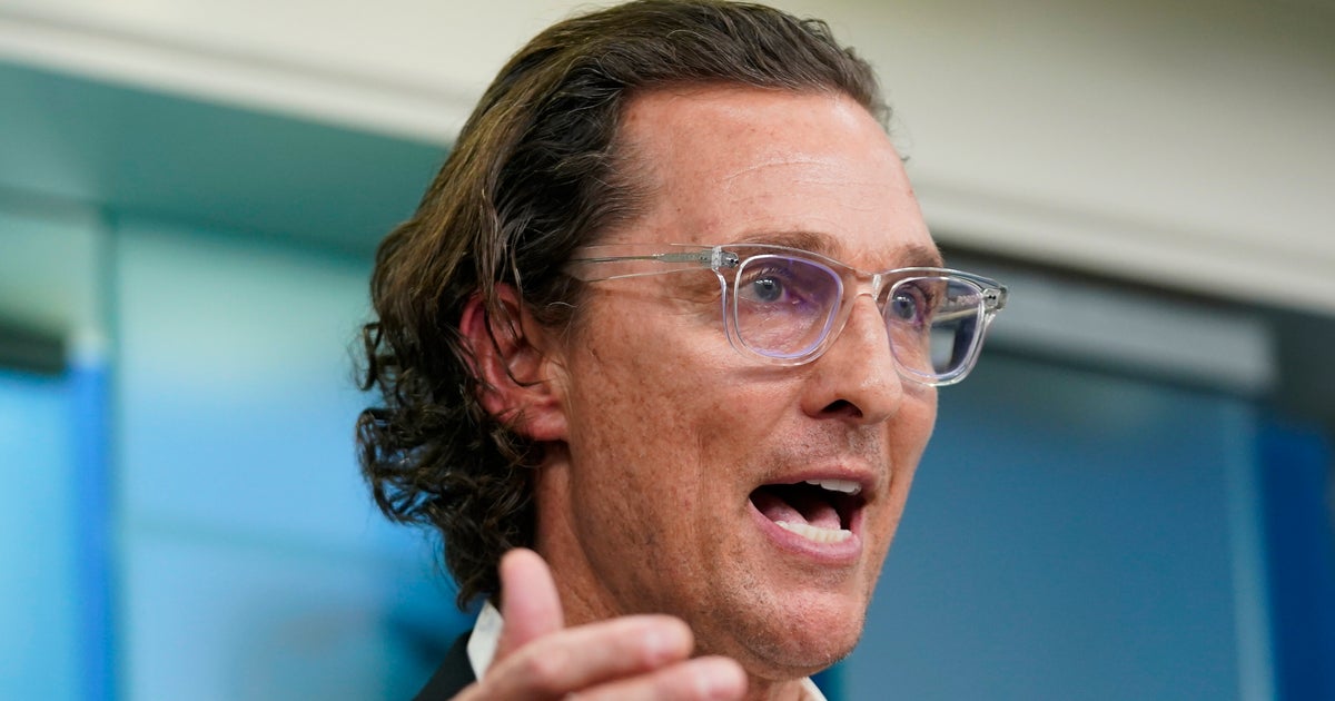 Matthew McConaughey ‘Still Answering’ If He Wants To Run For Office Matthew McConaughey ‘Still Answering’ If He Wants To Run For Office