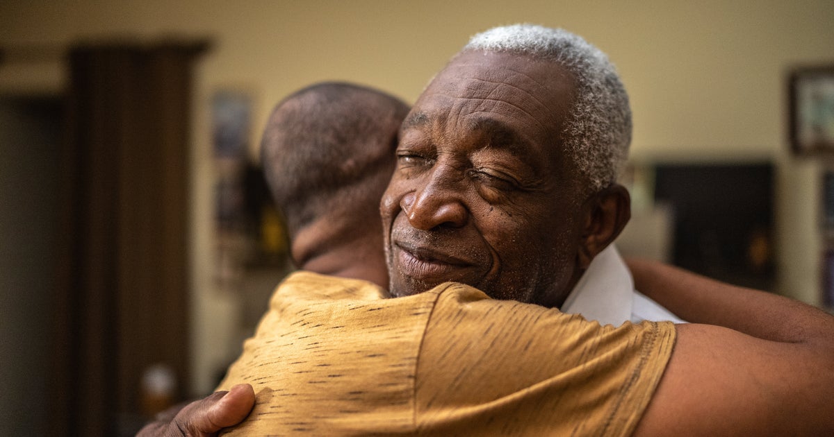 oh-good-this-is-how-many-hugs-we-actually-need-a-day-huffpost-uk-life