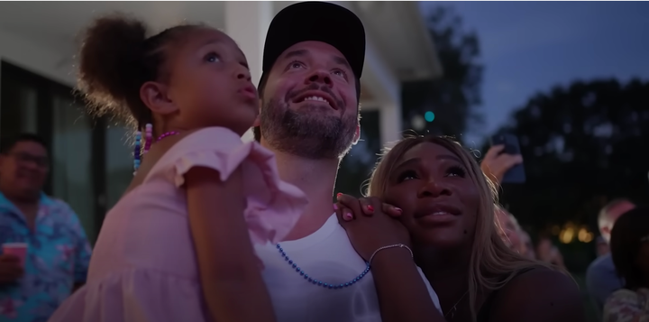 The family waits for the reveal of the sex of their second baby.