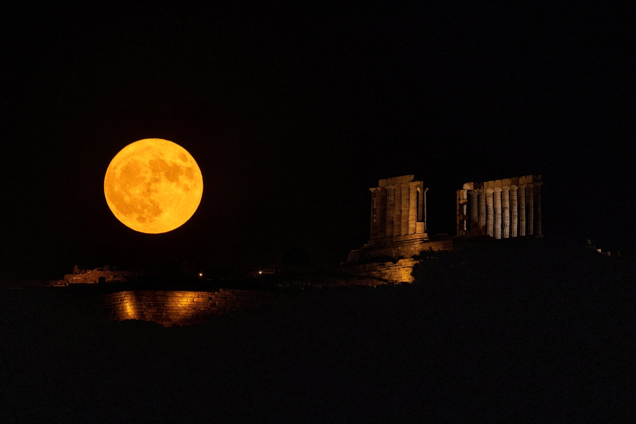 Σούνιο, Ελλάδα