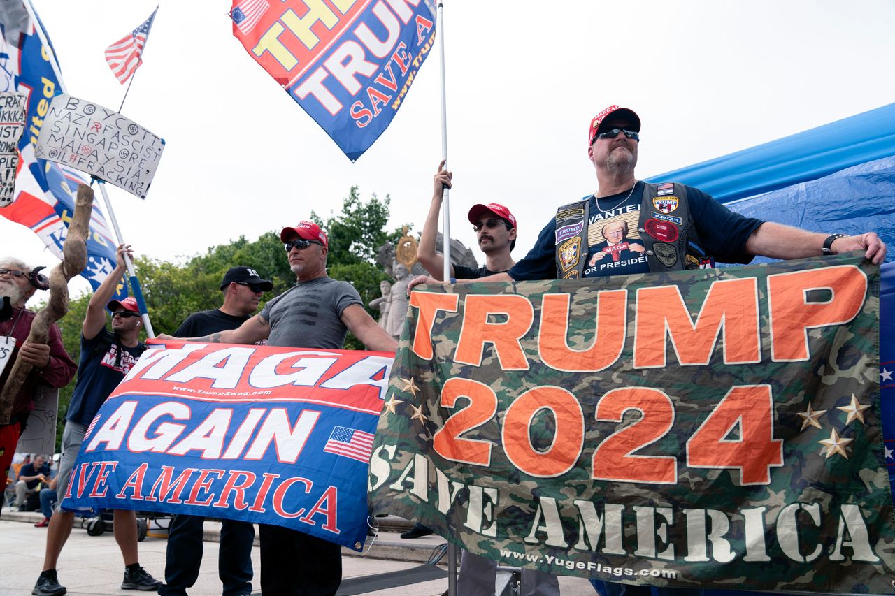 Trump supporters rally outside the E. Barrett Prettyman U.S. Courthouse.