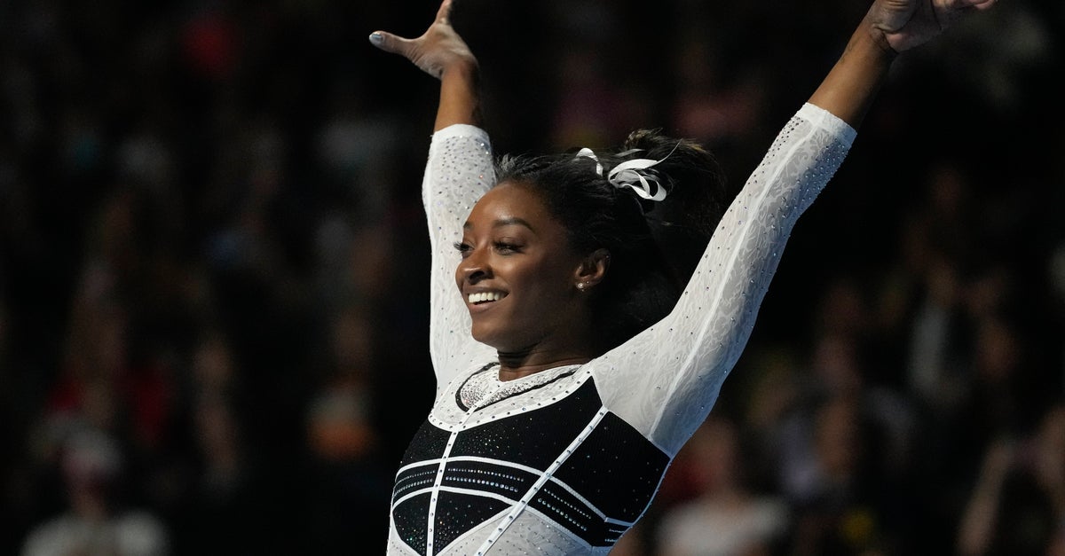Simone Biles Easily Claims U.S. Classic In First Competition In Two Years - Vimarsana News