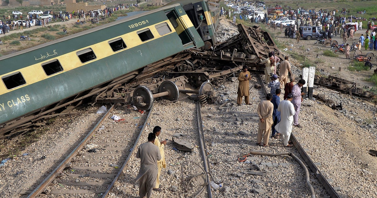 Death Toll From Pakistan Train Derailment Rises To At Least 30 Death Toll From Pakistan Train Derailment Rises To At Least 30