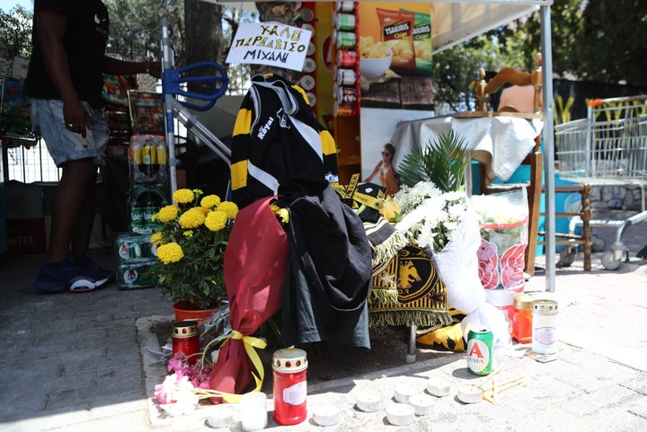 ΕΠΕΙΣΟΔΙΑ ΑΠΟ ΚΡΟΑΤΕΣ ΟΠΑΔΟΥΣ ΤΗΣ ΔΥΝΑΜΟ ΖΑΓΚΡΕΜΠ ΣΤΗ ΝΕΑ ΦΙΛΑΔΕΛΦΕΙΑ ΜΕ ΕΝΑΝ ΝΕΚΡΟ ΟΠΑΔΟ ΤΗΣ ΑΕΚ. (ΣΤΕΛΙΟΣ ΣΤΕΦΑΝΟΥ / EUROKINISSI)