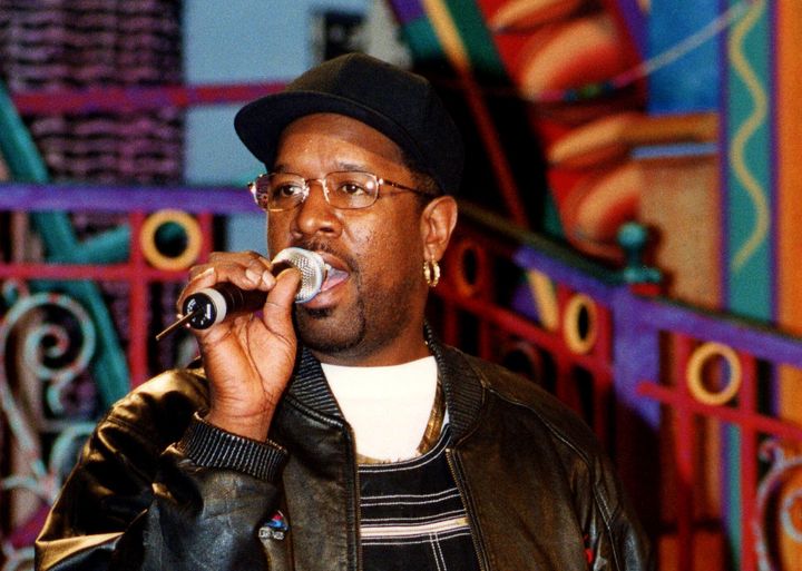 DJ Casper performs during rehearsals for his performance on “The Jenny Jones Show” in Chicago, Illinois in September 2000.