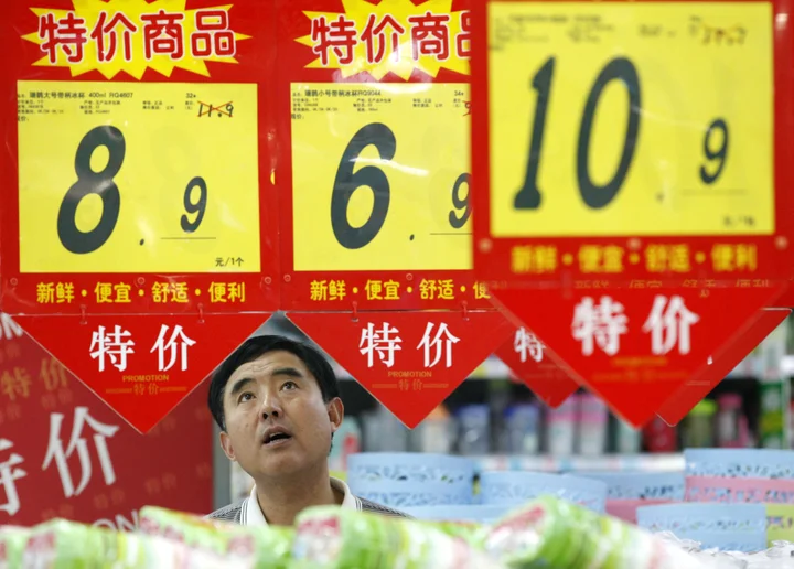 Αργεντινή: 3 υποψήφιοι για την προεδρία, ο ακροδεξιός φιλελεύθερος Χαβιέρ Μιλέι μπροστά