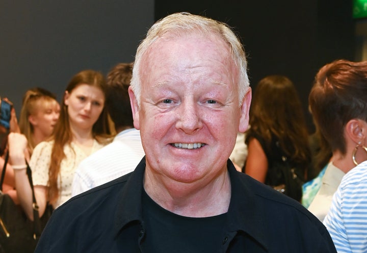 Les Dennis 