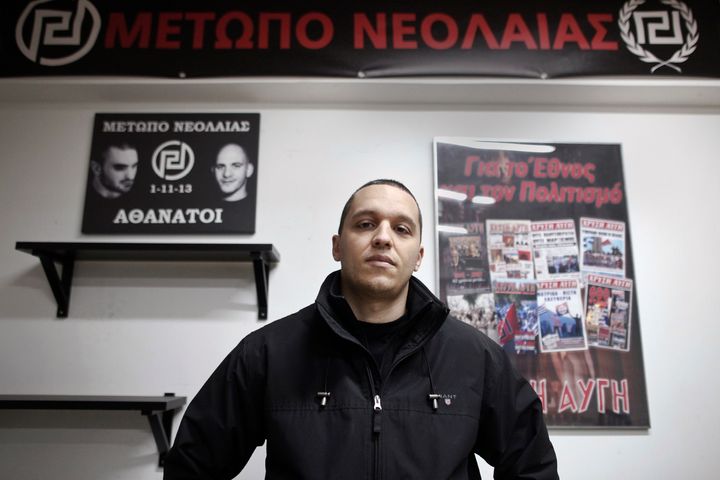 Ο Ηλίας Κασιδιάρης, ακροδεξιός βουλευτής της Χρυσής Αυγής και υποψήφιος δήμαρχος Αθηναίων στις επερχόμενες δημοτικές εκλογές, φωτογραφίζεται στα κεντρικά γραφεία του κόμματος κατά τη διάρκεια συνέντευξης στο Reuters στην Αθήνα, στις 14 Μαρτίου 2014. Η φωτογραφία τραβήχτηκε στις 14 Μαρτίου 2014. To match GREECE-ELECTION/ATHENS REUTERS/Alkis Konstantinidis (GREECE - Tags: POLITICS ELECTIONS)