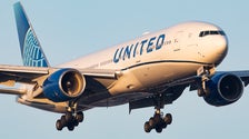 United Flight Plunged Over 1,000 Feet Above Ocean Due To ‘Miscommunication’