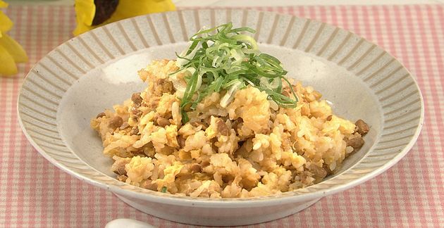 レンジで納豆チャーハン風