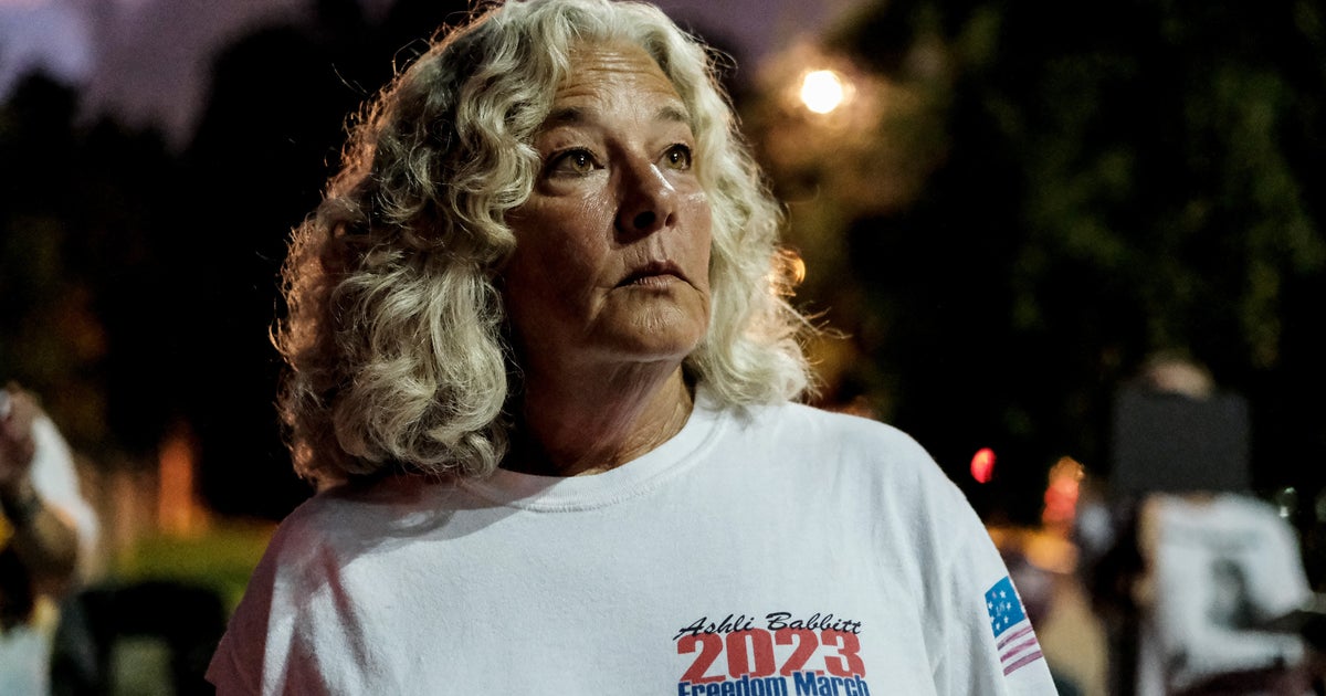 Jan Ops The Jan. 6 Vigil At DC Jail Is Not Going Away | HuffPost UK Politics