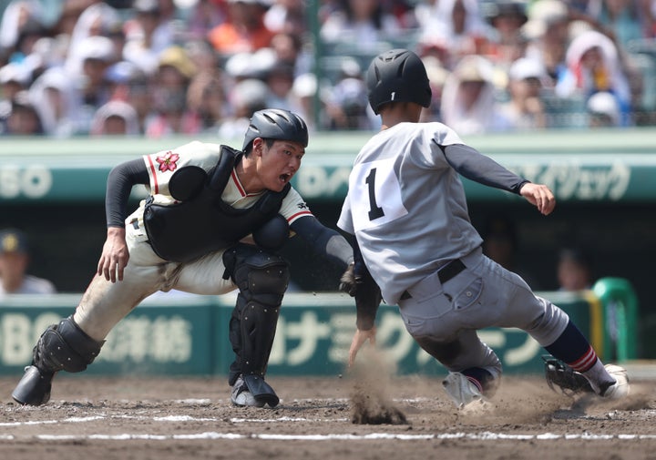 日々熱戦が繰り広げられている夏の高校野球（8月21日、甲子園）