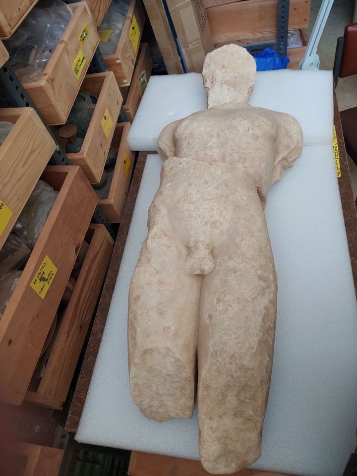Ο αρχαϊκός κούρος στο Αρχαιολογικό Μουσείο Πάρου