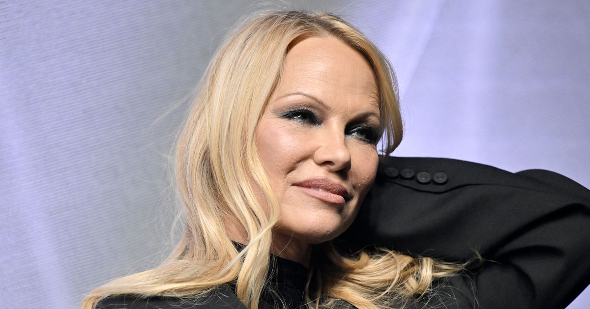How Pamela Anderson's Personal Loss Changed Her 90s Glam Look ...