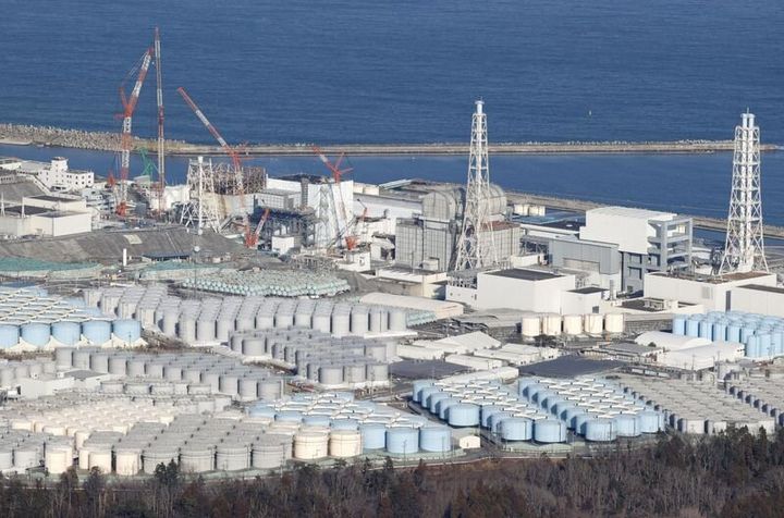 Οι δεξαμενές αποθήκευσης επεξεργασμένου νερού στις πυρηνικές εγκαταστάσεις της Φουκουσίμα (Ιαπωνία, 22/8/2023)