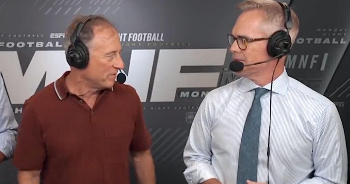 Commanders Owner Josh Harris Gives Joe Buck Painfully Awkward