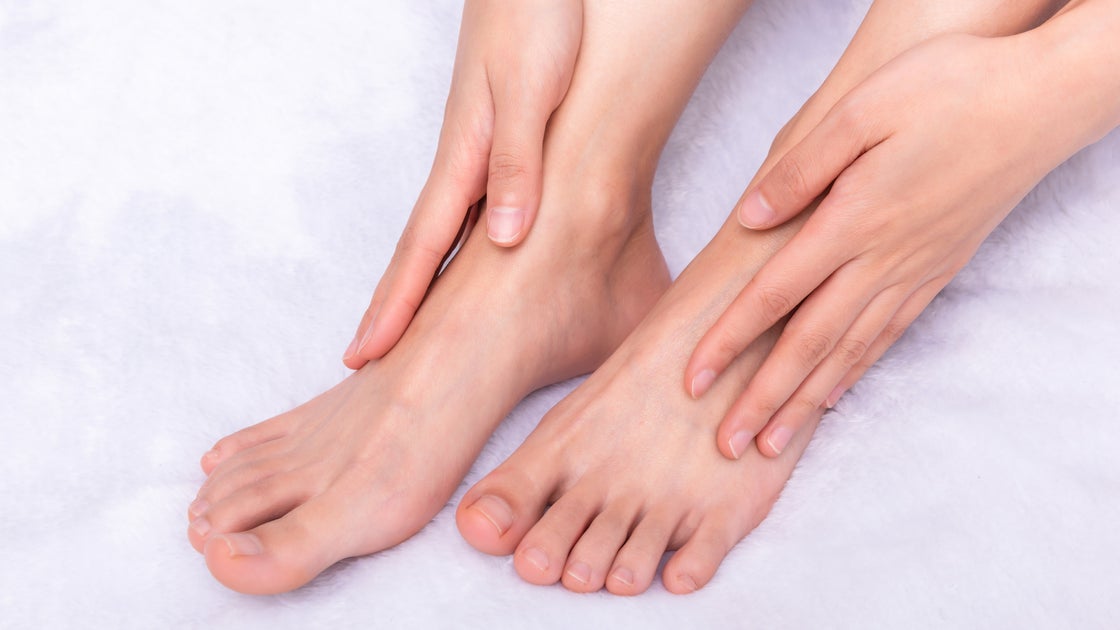 6 Toe Separators And Spacers, Recommended By Podiatrists - HuffPost by Senior Staff Writer