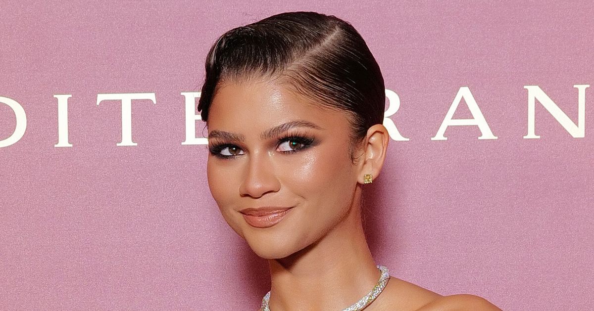 Zendaya Flaunts Her Gorgeous Haircut in Captivating Selfie - Verve times