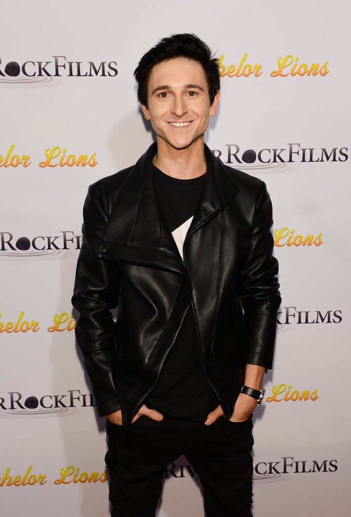 O ator Mitchel Musso chega à estreia em 9 de janeiro de 2018, em Hollywood, Califórnia.