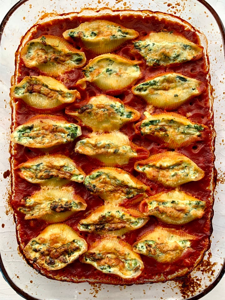 Spinach and ricotta stuffed pasta shells 