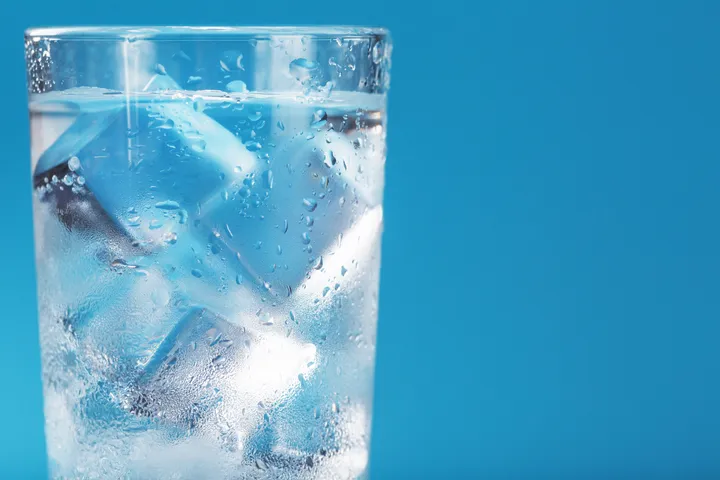 These Gem-Like Ice Molds Give a Whole New Meaning to a Cocktail