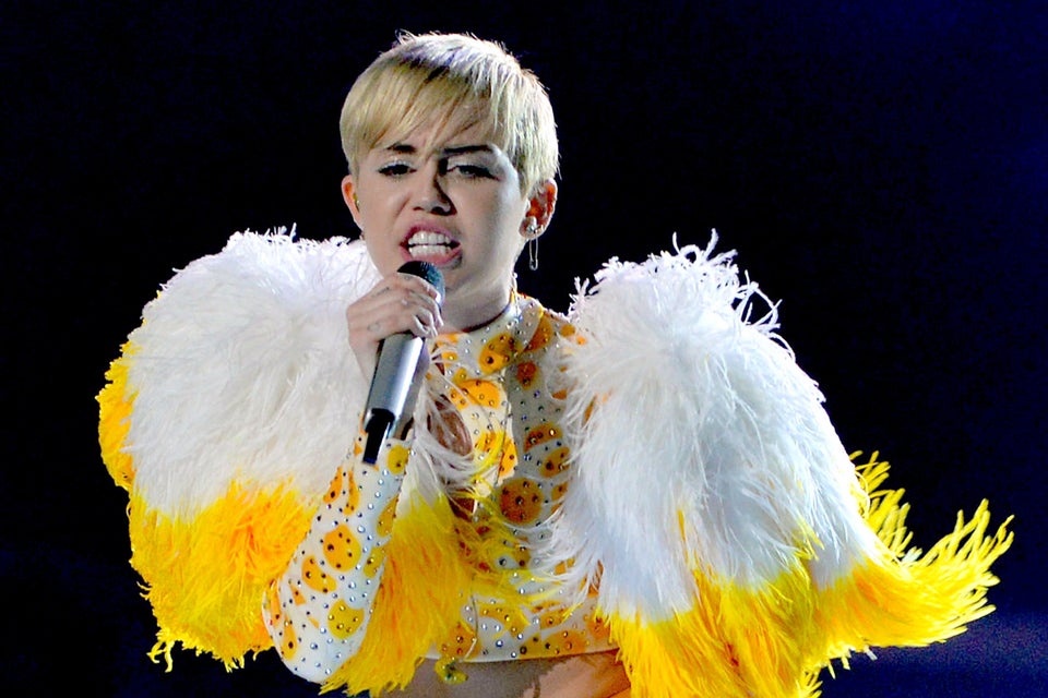 Miley Cyrus Reveals That She ‘Didn’t Make A Dime’ From Her ‘Bangerz’ Tour 64fa279f2200005600ddcf6c