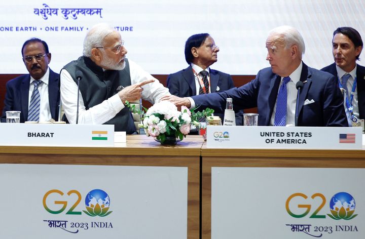 Ο πρόεδρος των ΗΠΑ Τζο Μπάιντεν και ο Ινδός πρωθυπουργός Ναρέντρα Μόντι παρευρίσκονται στην εκδήλωση "Σύμπραξη για τις Παγκόσμιες Υποδομές και Επενδύσεις" την ημέρα της συνόδου κορυφής της G20 στο Νέο Δελχί, Ινδία, 9 Σεπτεμβρίου 2023.