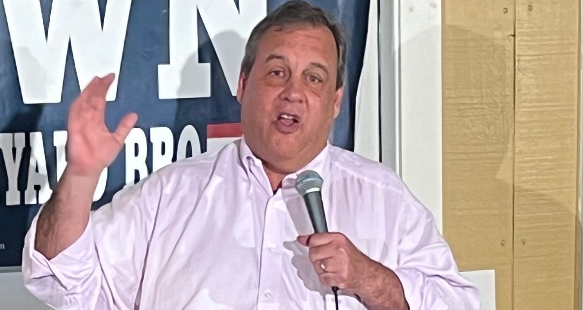 Chris Christie Continues To Criticize Trump In New Hampshire