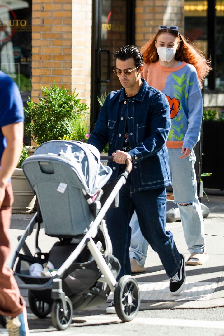 Joe Jonas and Sophie Turner go out for a walk on Oct. 1, 2021, in New York City.