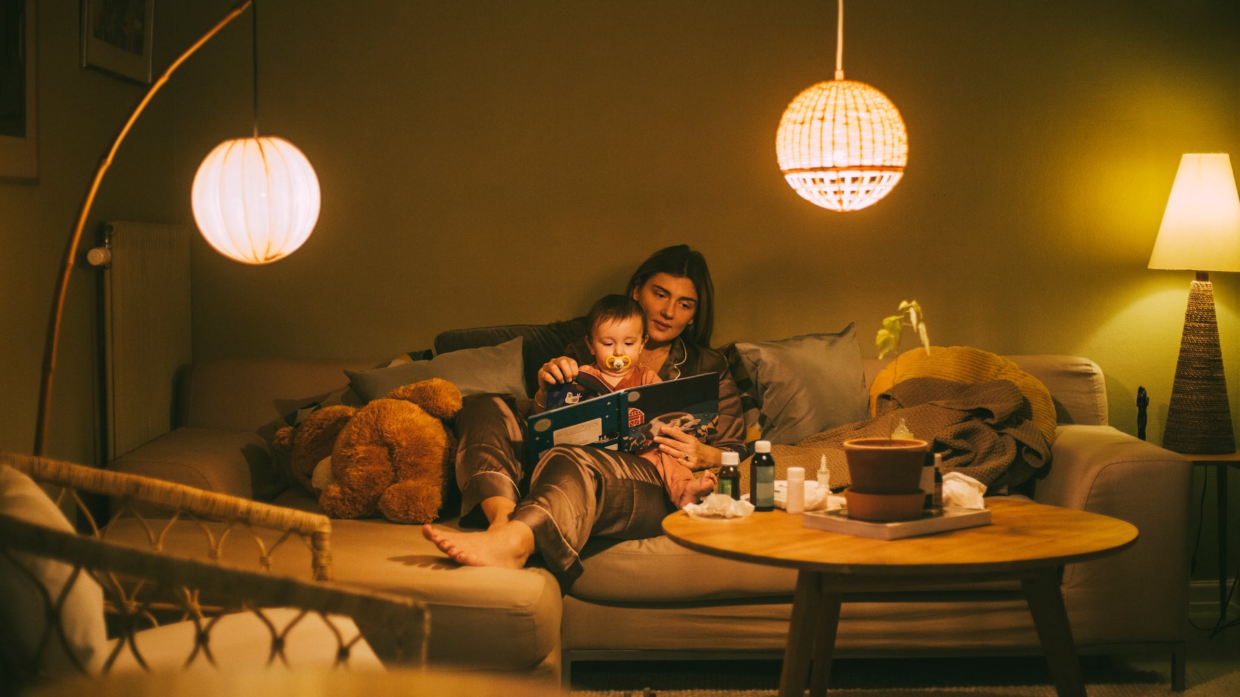 Warm light bulbs for living room deals