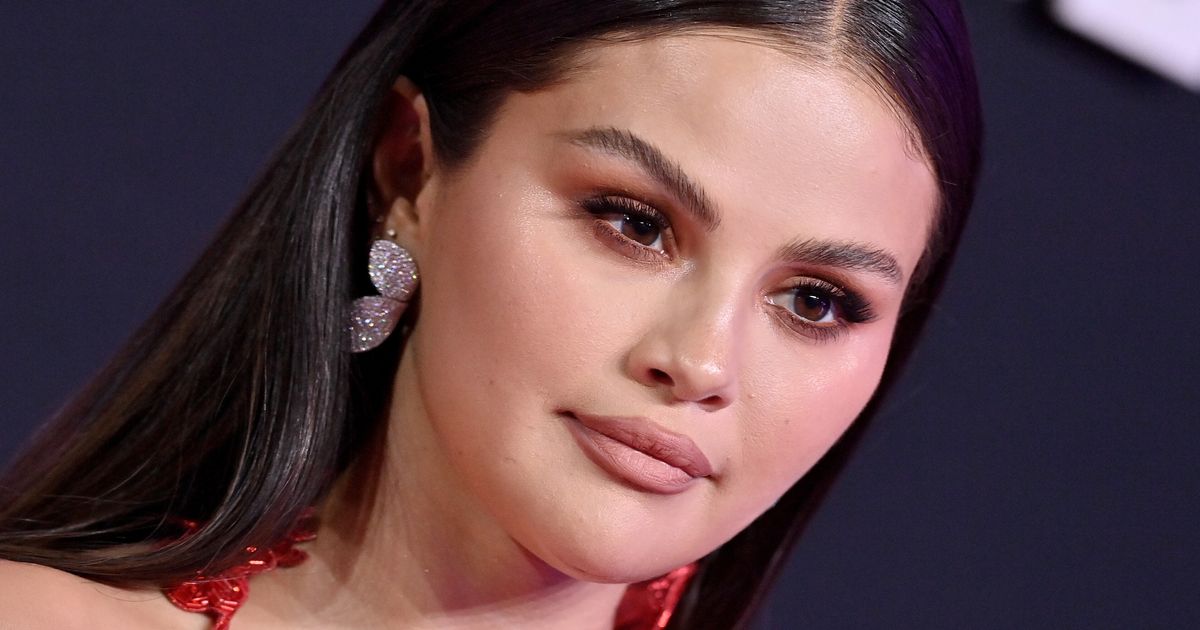 Selena Gomez pokes fun - and gets serious - about her MTV VMAs look