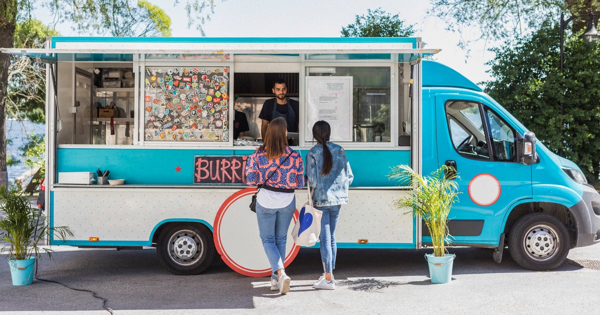 7 Crucial Food Safety Factors Food Experts Inspect Before Dining at a Food Truck