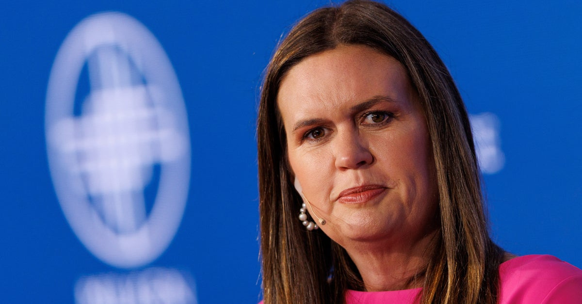Sarah Huckabee Sanders Signs Bill That Bans Vaccine Mandates In Arkansas Sarah Huckabee Sanders Signs Bill That Bans Vaccine Mandates In Arkansas