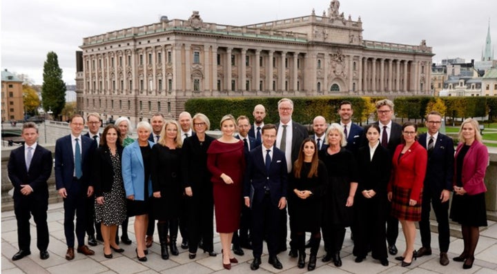 ウルフ・クリステション首相率いる新政府発足時の集合写真(2022年10月)
