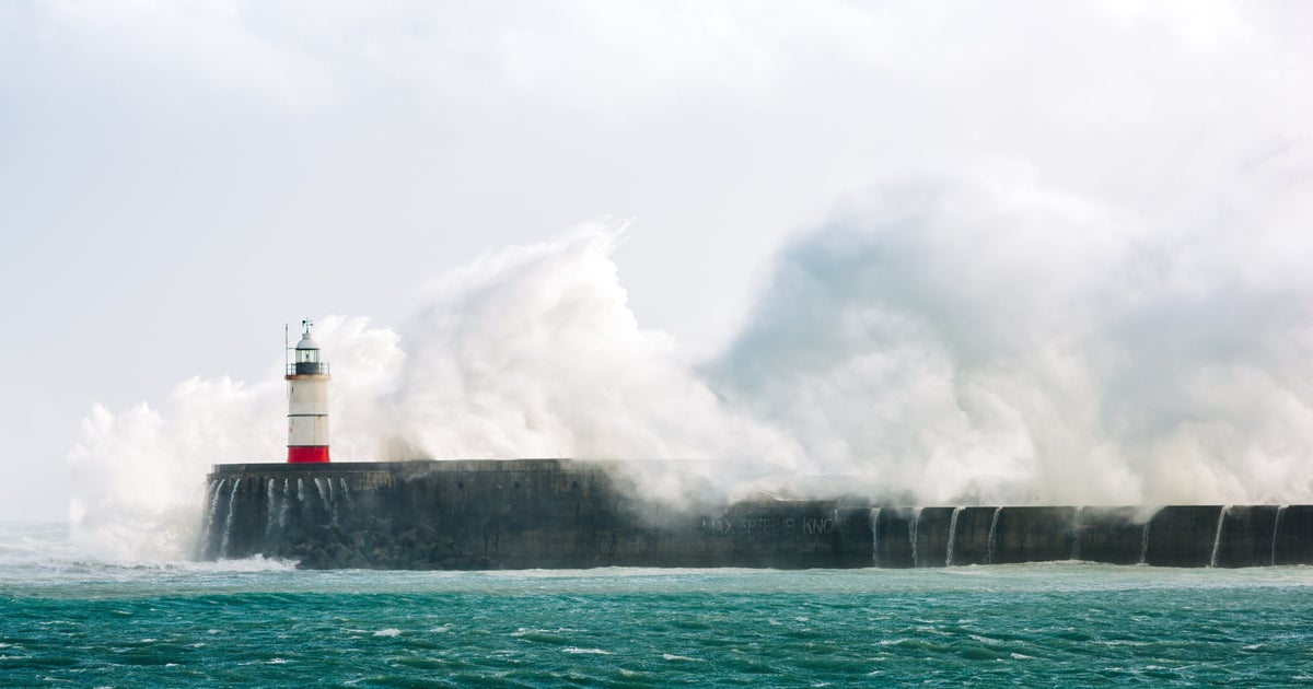 This Is The Exact Date Hurricane Nigel Is Set To Hit The UK - Vimarsana News
