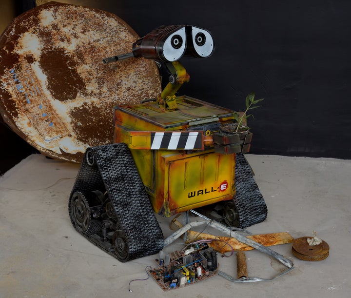 OLD MODERN HANDICRAFTS WALL-E METAL ROBOT