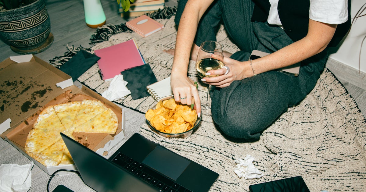Prosecco mit Pringles?  Die Elite-Crisp- und Wein-Paarungen, von denen TikTok besessen ist