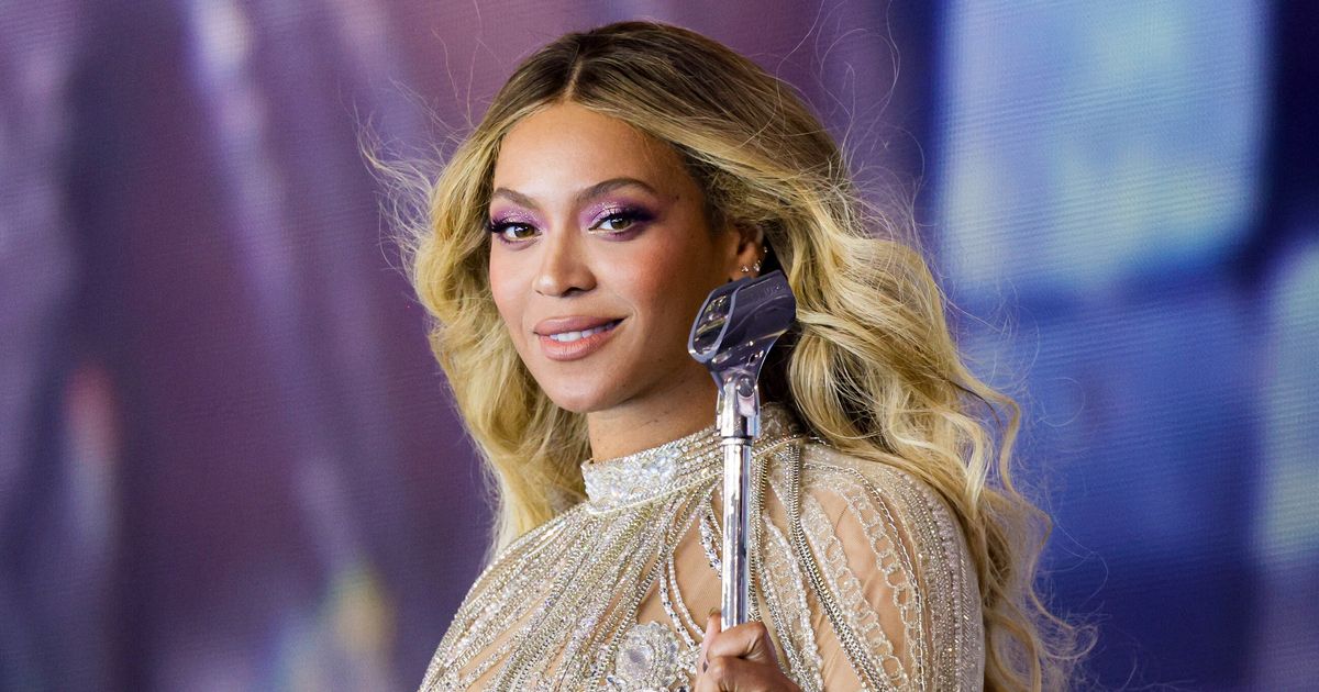 Beyoncé Flies Out Disabled Man After He’s Denied Flight For Oversized Wheelchair