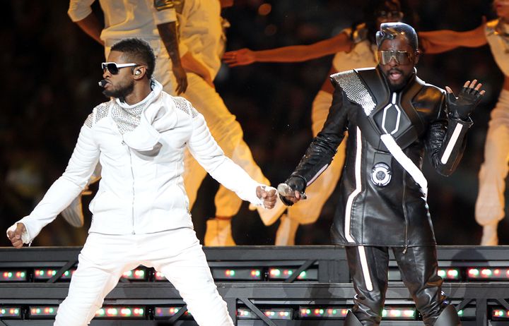 Usher and Will.i.am at the 2011 Super Bowl
