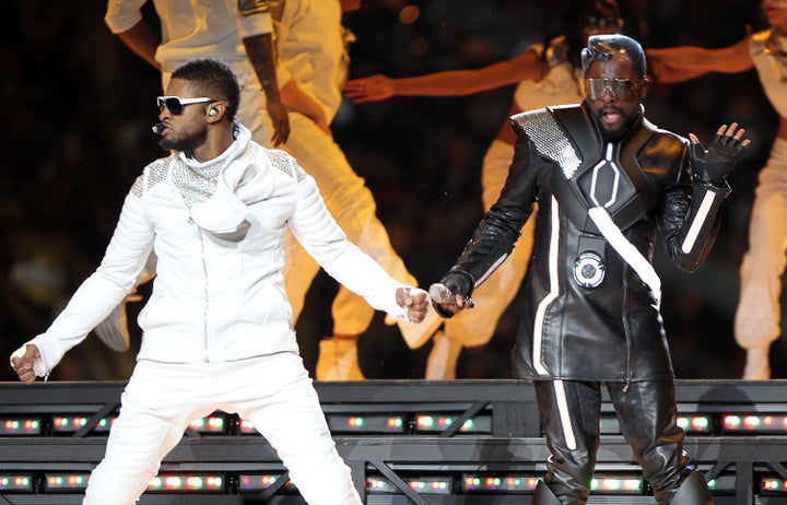 Usher and Will.i.am at the 2011 Super Bowl