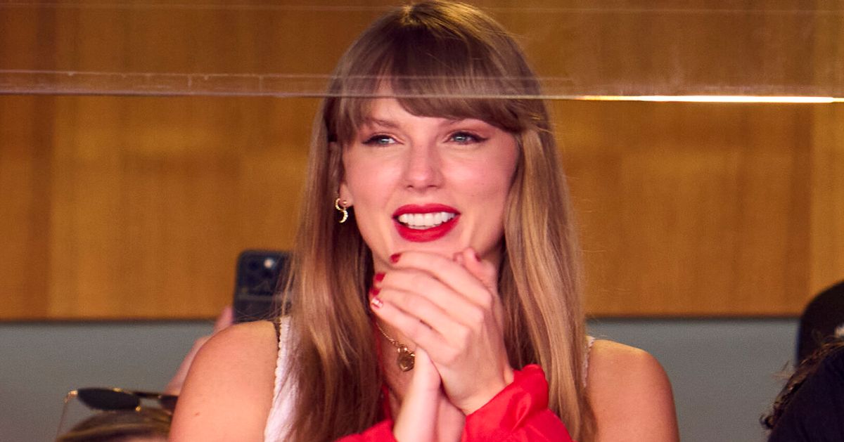 Taylor Swift Can’t Shake Off Her Fans’ Obsession Over Her Mystery Condiment At NFL Game